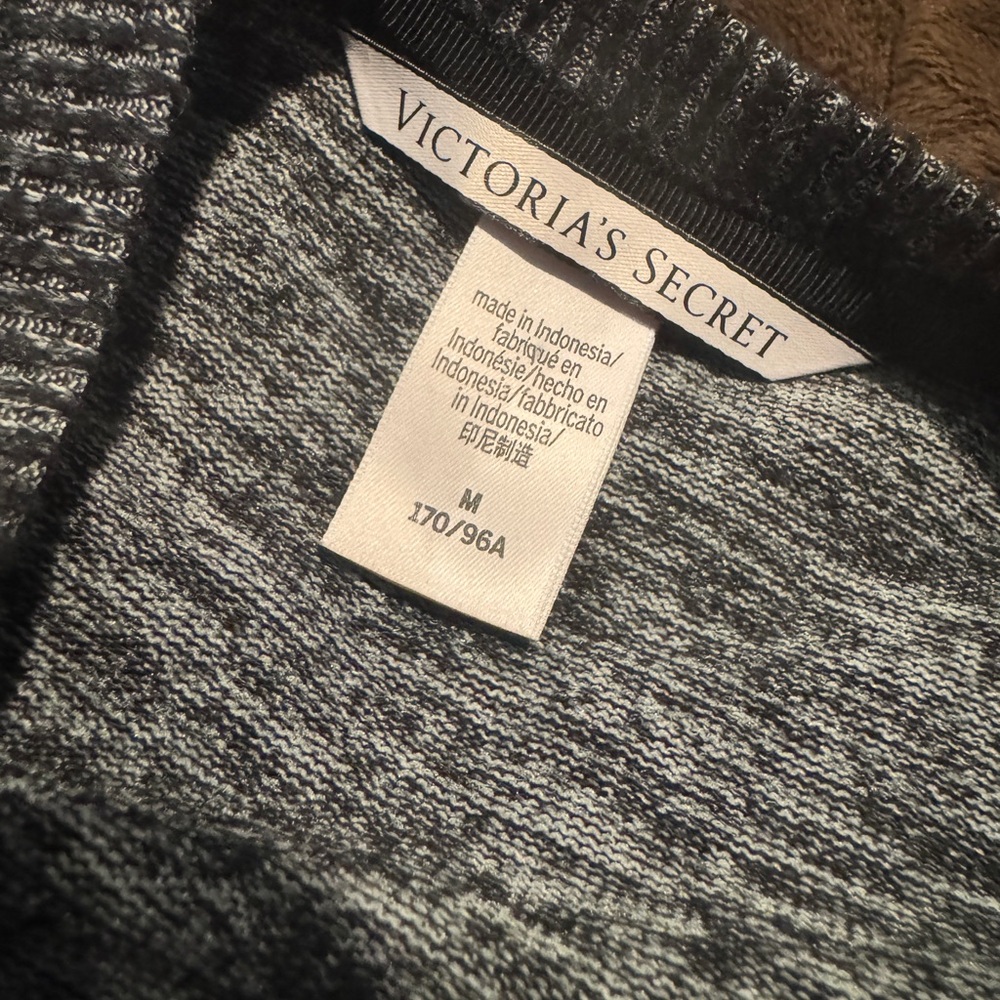 Victoria's Secret Charcoal Knit Top - Picture 3 of 4